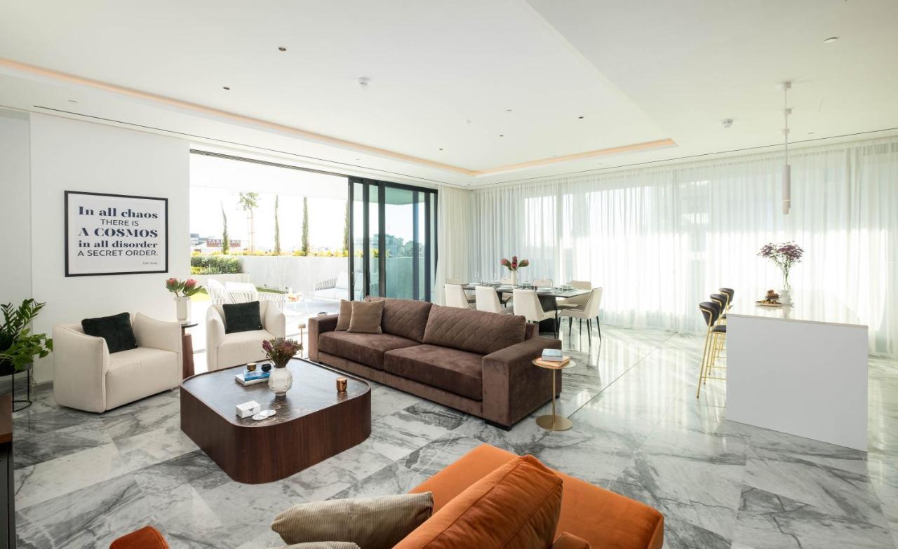 The Icon Limassol Apartman Szoba fotó
